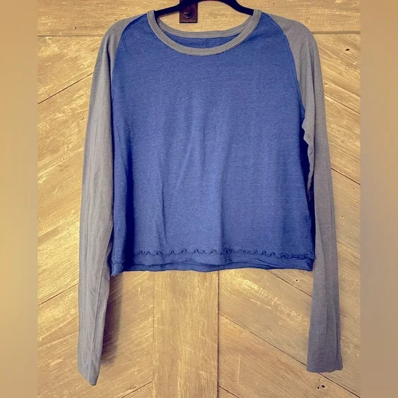 We The Free Deja Vu Long Sleeve - NWOT - Picture 5 of 7